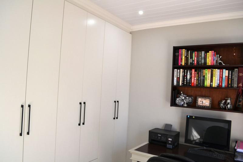 3 Bedroom Property for Sale in Le Grand Golf Estate Western Cape
